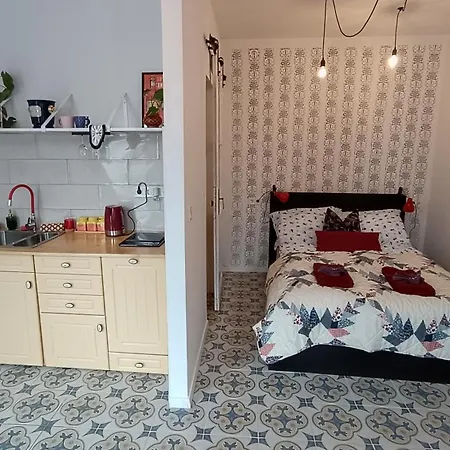 Apartment Porta Red